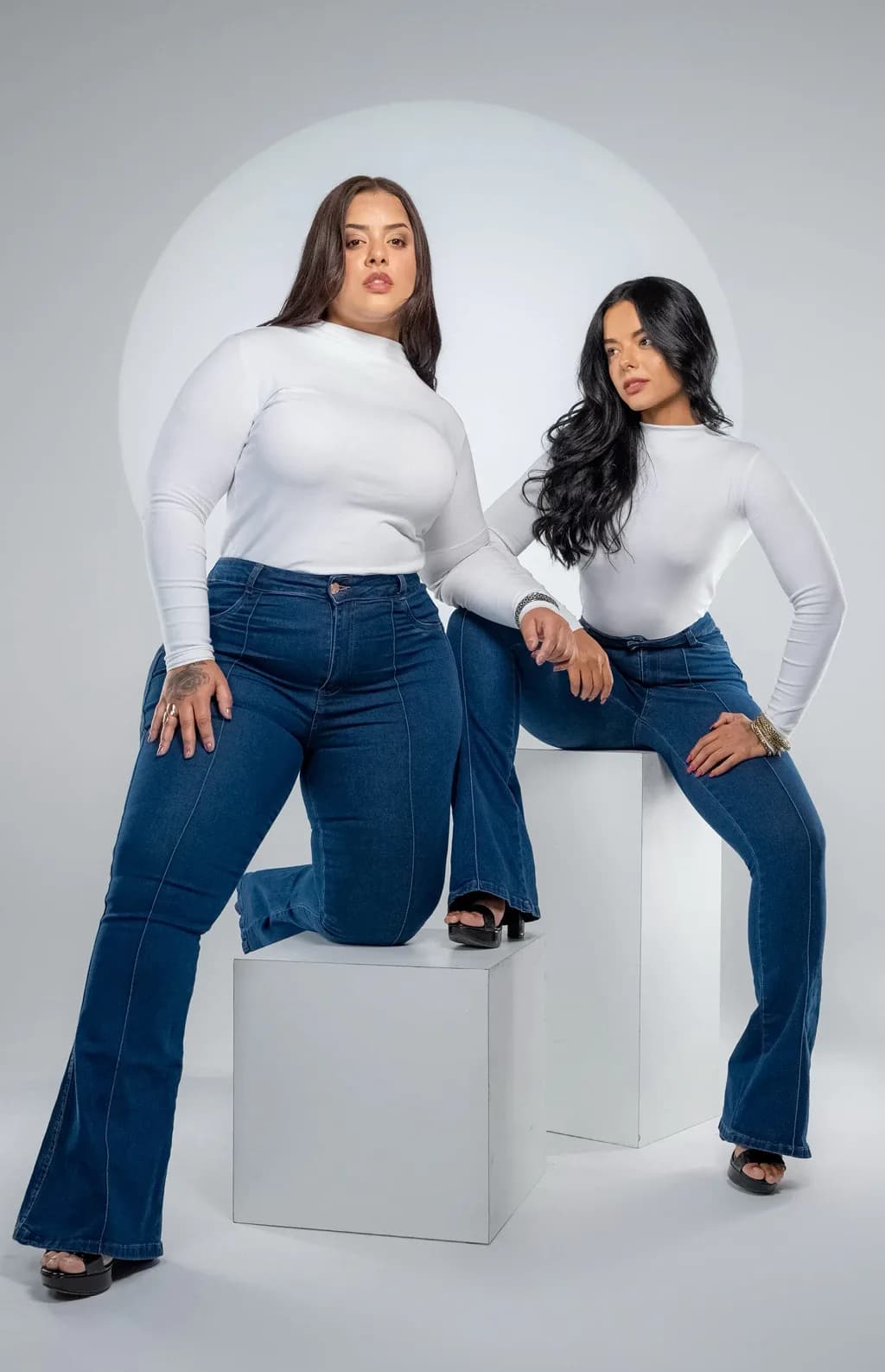 CALÇA JEANS FEMININA - FLARE ELEGANCE