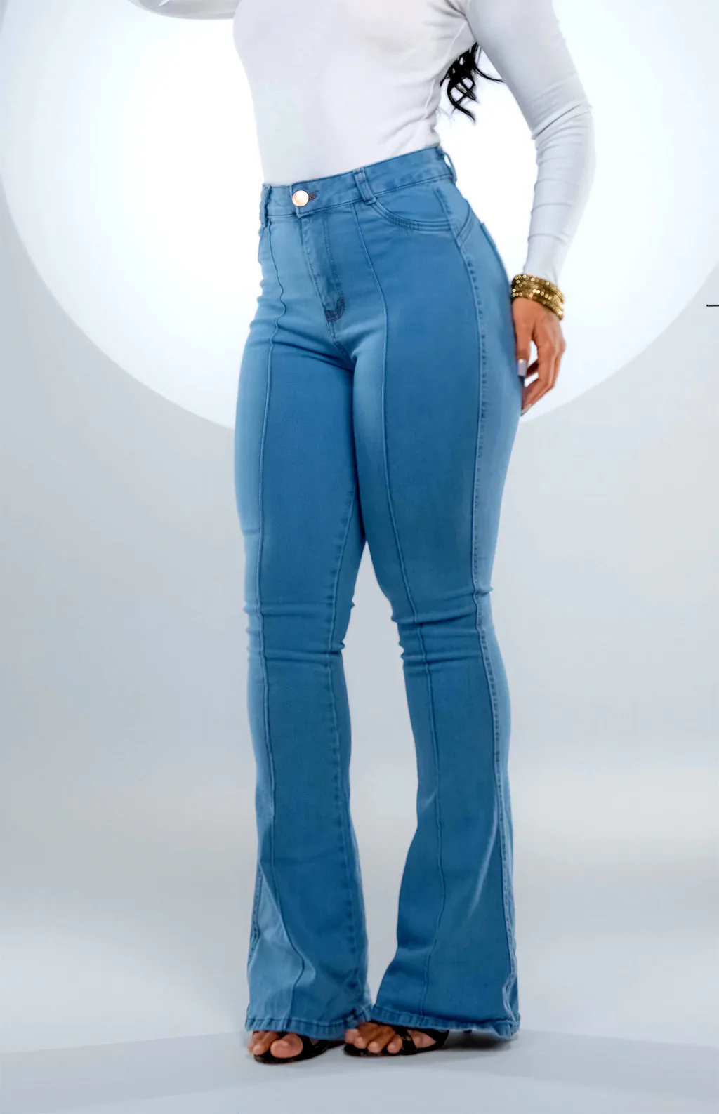 CALÇA JEANS FEMININA - FLARE ELEGANCE PISCINE