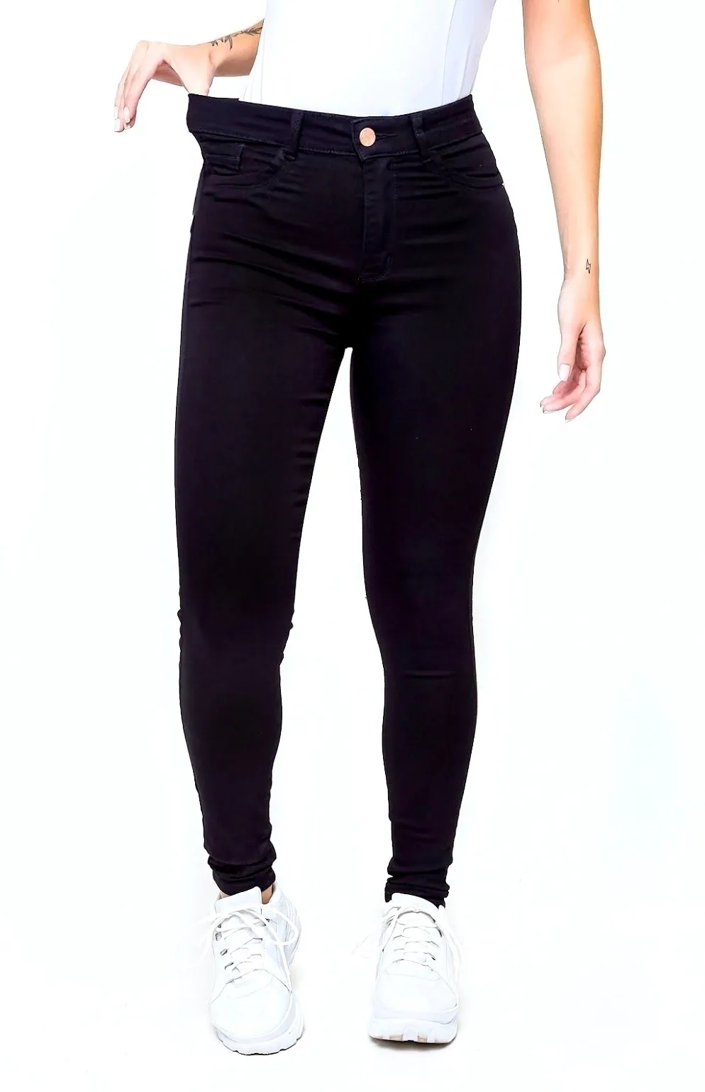 Calça Jeans Feminina - Flare Preta Intense